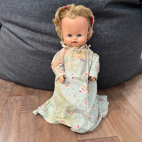 Vintage (1971) Vinyl Doll